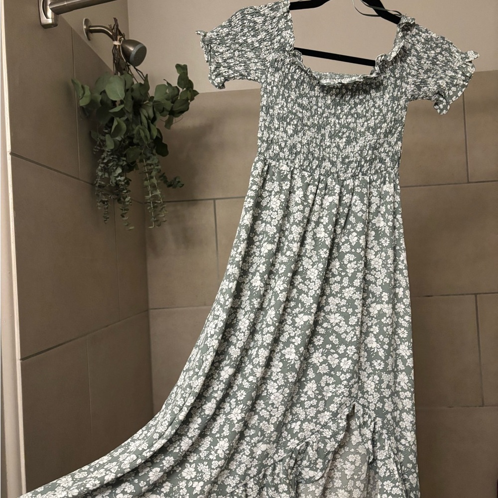 Francesca's Collections Green Floral Asymmetrical Dress